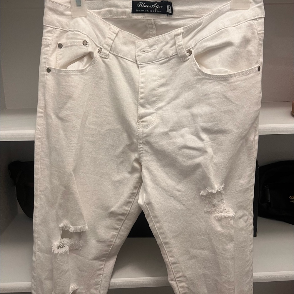 Blue Age Women's White Distressed Skinny Jeans